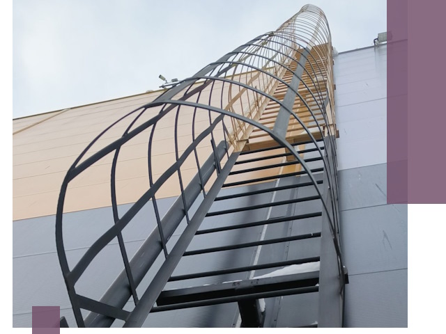 Изготовление и монтаж пожарных лестниц в Мончегорске профессионально