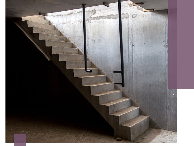 Изготовление и монтаж лестниц в подвале в Мончегорске