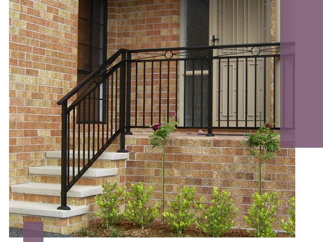 Уличные перила из металла под ключ в Мончегорске