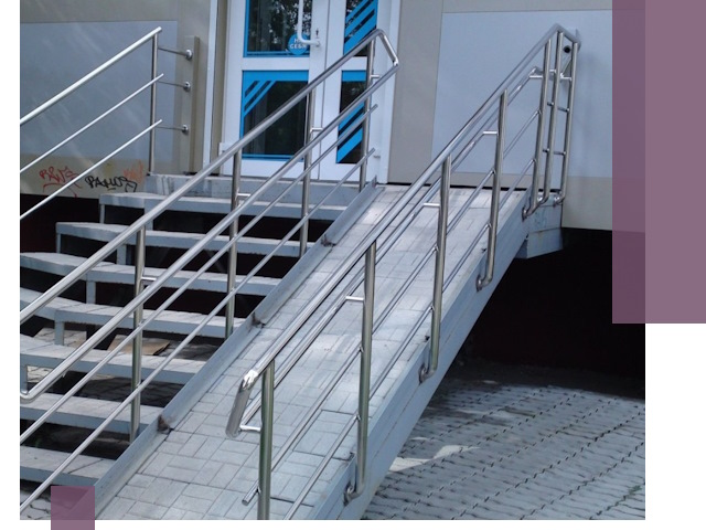 Пандус на крыльцо под ключ в Мончегорске: монтаж и изготовление