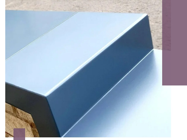 Крышки на парапет в Мончегорске: изготовление и монтаж под ключ